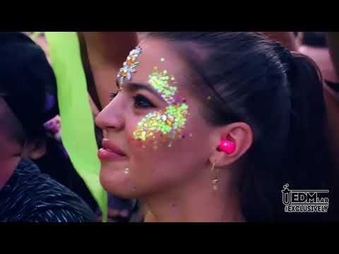 Girls Crying during Save the World - Steve Angello - Tomorrowland 2018