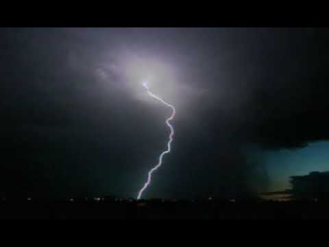 Tropami Tajemnic Discovery Channel –  Burze