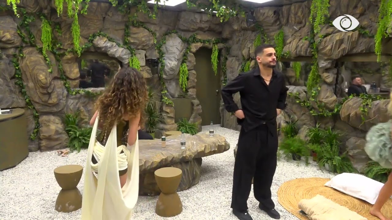 Më thuaj çfarë të…/ Brikena shkon te dera e shpellës, bisedon me Mateon