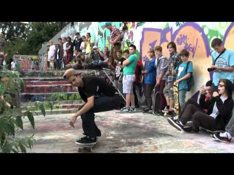 WTF Luan de Oliveira killin` the Ghetto Spot!!! HD 2011