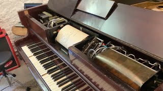 Pianola: La chasse aux papillons (Georges Brassens) Piano solo.