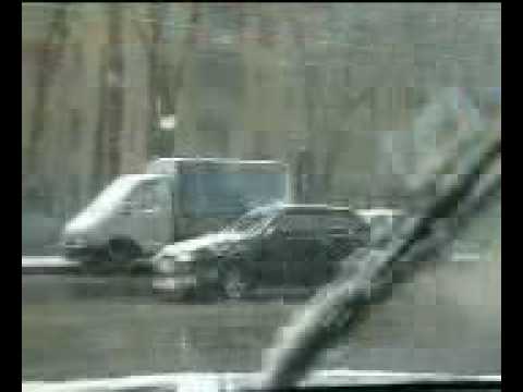 Drumuri din Russia iarna...gropi paranormale...masini hartzuite !