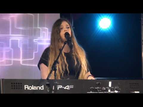 STRONG - LONDON GRAMMAR performed by RACHEL ANN at TeenStar Singing Contest