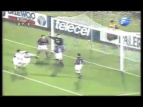 OLIMPIA 3 vs Cerro P. 2 - 2002 clásico posterior a la obtención de la 3º libertadores..flv