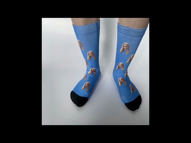 Vídeo relacionado con Transparent Gift Calcetines con Caras de Fotos Personalizadas. Calcetines Rosa Divertidos con Caras Personalizadas. Regalo Original para Día del Padre, Día de la Madre y Ocasiones Especiales.