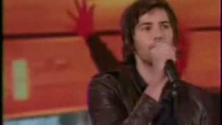 Jim Sturgess performs w/Across The Universe cast