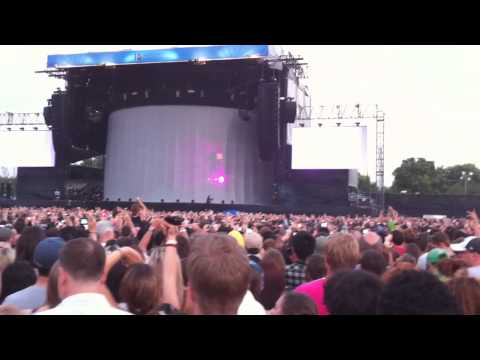 Lady Gaga Lollapalooza Opening - Dance In The Dark