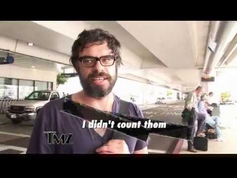 That one time Jemaine Clement was on TMZ (2010)