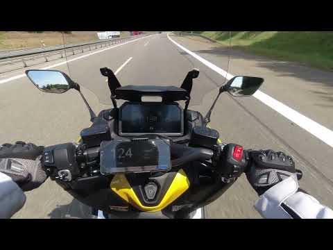 Yamaha TMAX (2022) 0 - 150 km/h + Top Speed (GPS) Autobahn