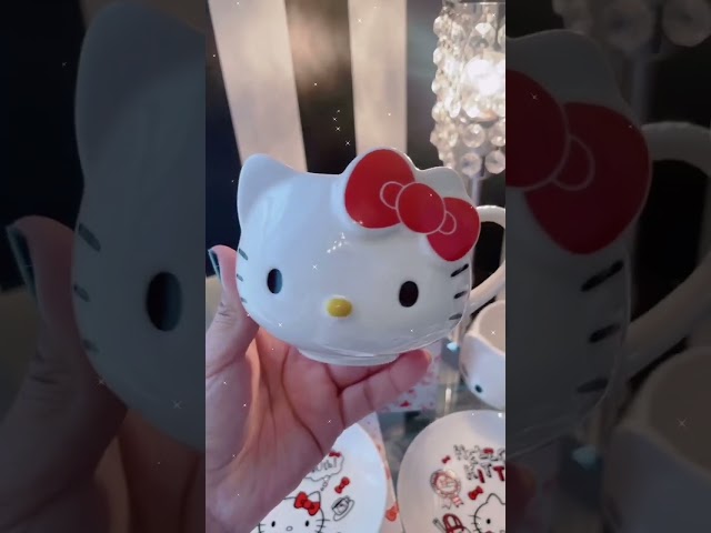 Vídeo relacionado con Fun House - Juego de vajilla de Hello Kitty para niños de 3 años | Plato de 22 cm, plato hondo, diámetro de 16 cm, cristal, 220 ml, botella de 350 ml, caja de degustar cubiertos H13,5 cm, licencia