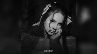 Lana Del Rey-Put The Radio On (Demo)