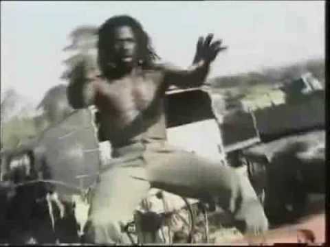 Videoclip de Françafrique — Tiken Jah Fakoly