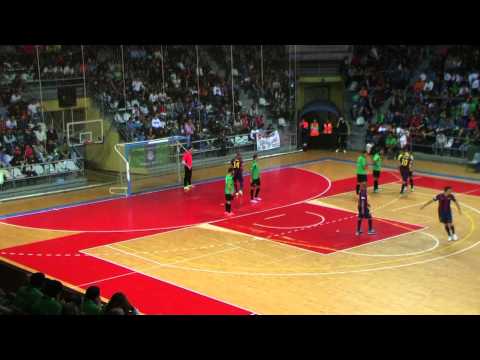 Gol de Sergio Lozano