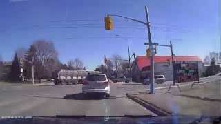 preview picture of video 'Roy's Diner, Strathroy, to Lorne Avenue, London - Ontario'