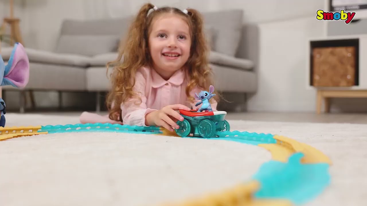 Disney Stitch Flextreme pályaszett - Simba Toys videó