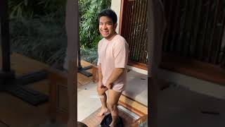 Download lagu FADIL BUKA CELANA DI DEPAN KEANU mp3