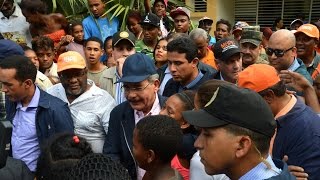 Danilo Medina va en auxilio de Vicente Noble, Jaquimeyes y Peñón; afectados por Matthew