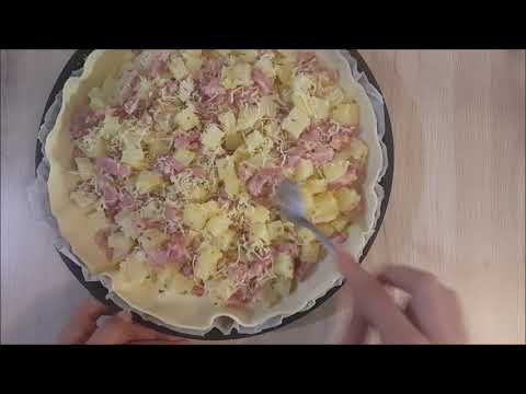 Tarte salée aux pommes de terre et lardons à l'Italienne
