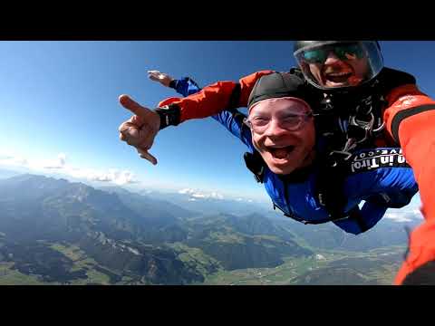 Fallschirmsprung St. Johann im Tirol