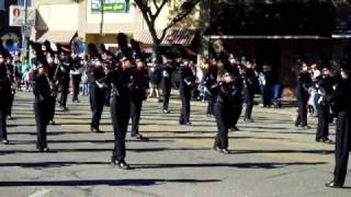 preview picture of video 'Madison HS Marching Band -- DSU Homecoming Parade 2009'