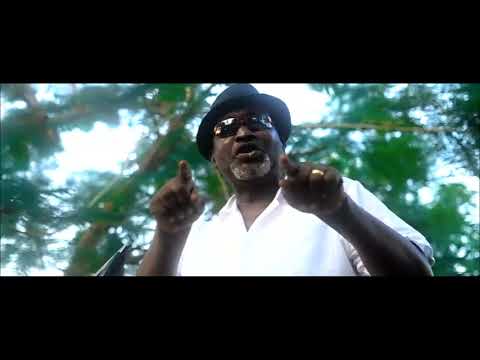 @petit pays & Roger etia le clip est déjà disponible dans toutes les plateformes de téléchargement