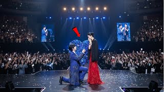 Download lagu New Year's Eve! Liu Yunning Proposes to Zhao Lusi on Stage at a Gala mp3
