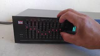 Video thumbnail for Vintage BSR EQ-3000 10-Band Equalizer & Spectrum Analyzer Demo by Beyond Soup by Jaed Arzadon