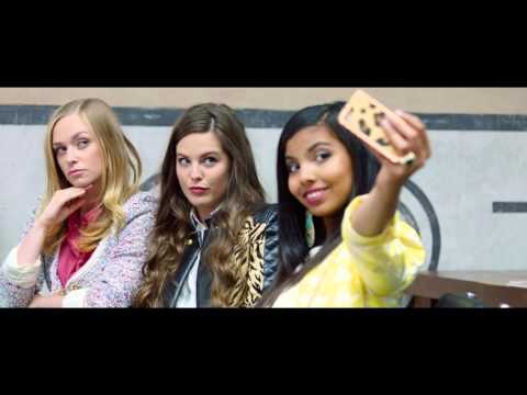 Fashion Chicks (2015) Trailer