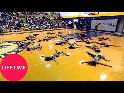 Bring It!: Stand Battle: Dolls vs. Infamous Dancerettes - Fast (Season 3, Episode 10) | Lifetime