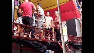 Download lagu Biduan hot goyang sampe kelihatan anunya - keloas mp3
