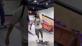 Earl Sweatshirt shows up Nakel Smith on a 360 Flip 💀