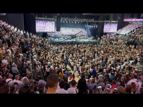 Psalm 136 Moldova Festival Choir. Live in Moldova. Conductor Sergii Bilokin. Pianist Huntley Brown.