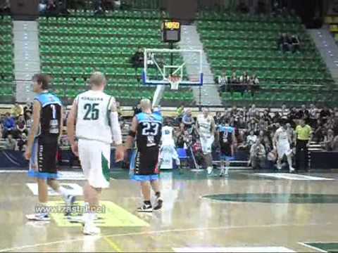 Walter Hodge dunk in Zastal Zielona Góra - AZS Olsztyn game