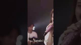 Download lagu peluklah tubuhku kecup keningku.. (NABILA MAHARANI - AYANG) mp3