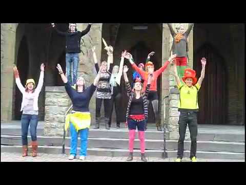 Kampdans RoeTie - Freak Out Today