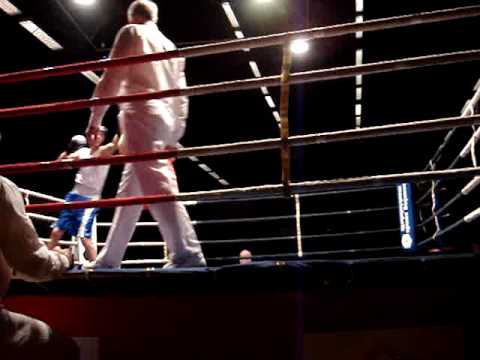 Lasse Grøn - Knock out i første omgang!