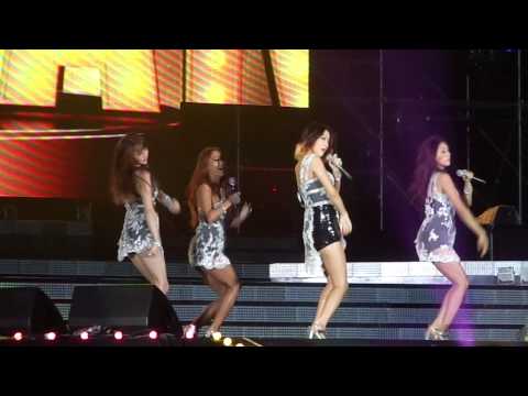 Give It To Me - Sistar(씨스타) Live @ Lotte Family Festival 2013