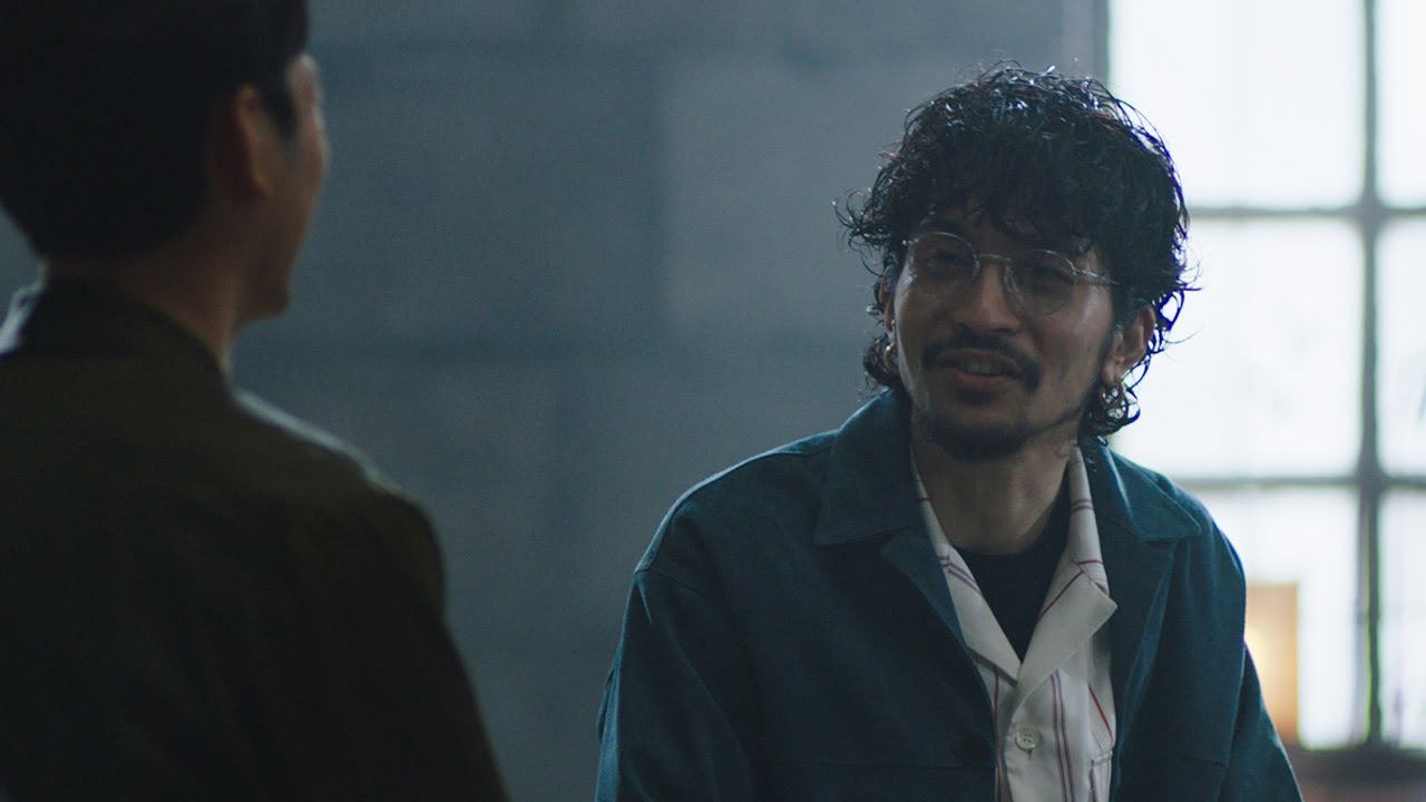 動画 King Gnu 常田大希 大人エレベーター で熱い言葉が続々 すべてをこの曲で サッポロ生ビール黒ラベル 新cmが公開 Maidigitv マイデジｔｖ