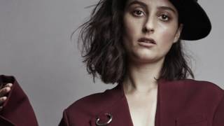 Banks - Mother Earth (Instrumental)