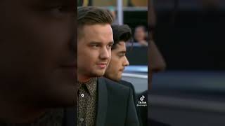 I&#39;m on my knees for you Mr. Malik 🧎‍♂️ #1d #onedirection #zaynmalik #beggin&#39;