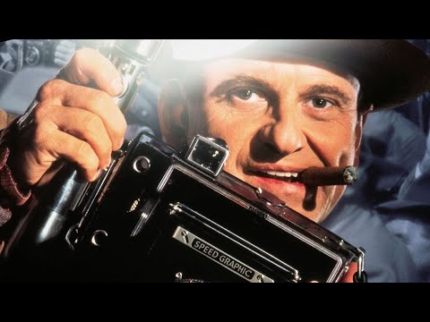 Tráiler en español de El ojo público