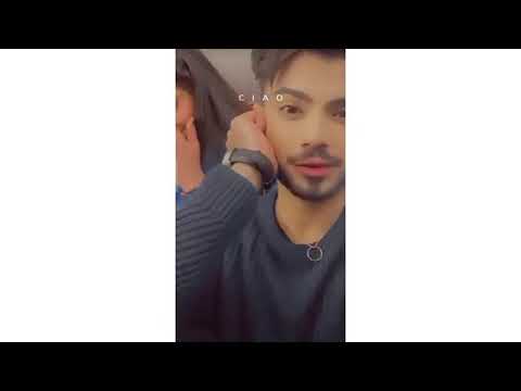 Maheen obaid na laraib ko apna hath sa chocolate