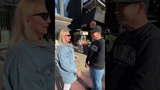 Millonaria ofrece dinero si juegas semana inglesa con viejita