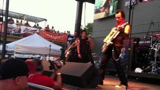 Trixter - One In A Million (Live)