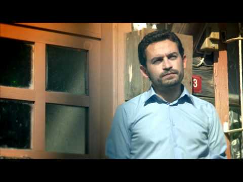 İki Dünya Arasında Ahmet Karakteri