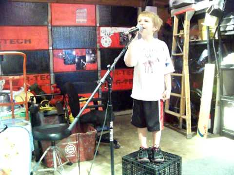 5 year old singing Im so sick/FLYLEAF