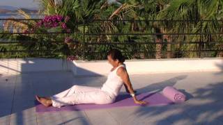 preview picture of video 'Yoga Academy, Bodrum, Turkey - Unravel Travel TV (7)'