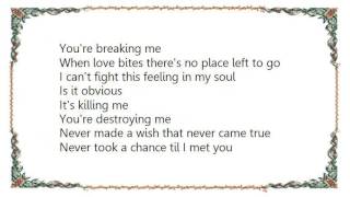 Bananarama - Lovebite Lyrics