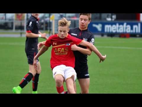NEC o15 JOURNAAL afl.12  NEC/FcOss verliest in blessuretijd van AZ o15