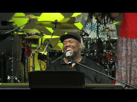 John P. Kee Sings CLASSIC HITS *FUNKY MEDLEY*